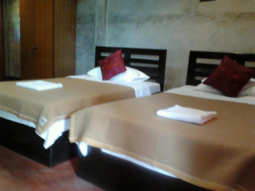 Tamarind Grand Resort Mae Sariang Værelse billede