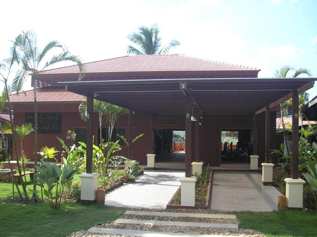 Tamarind Grand Resort Mae Sariang Eksteriør billede