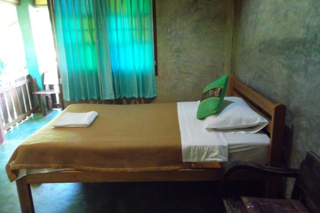 Tamarind Grand Resort Mae Sariang Værelse billede